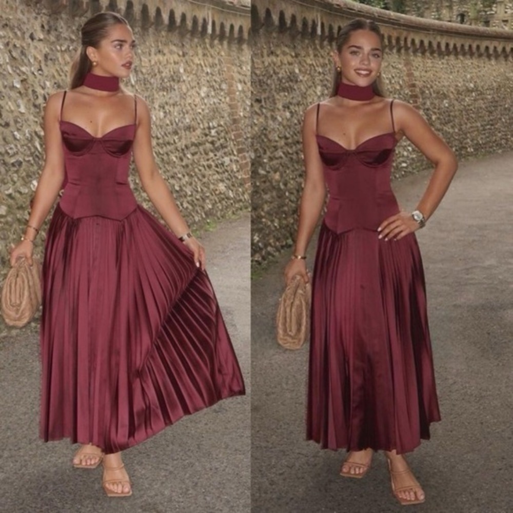 HOUSE OF CB M A-C   'Beau' Wine Pleated Midi Dress NWOT - Picture 3 of 14